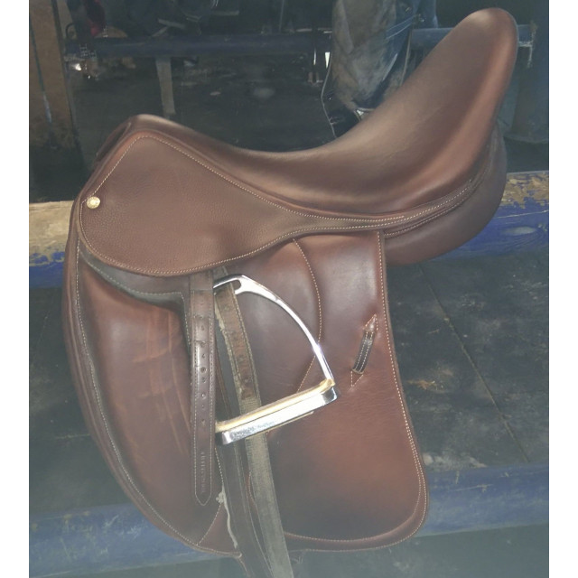 Selle de dressage