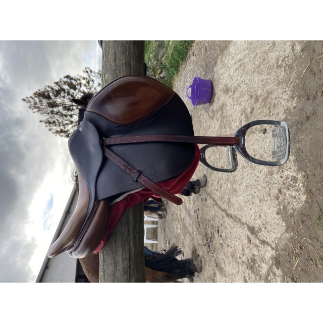 Selle CWD SE02 17 pouces