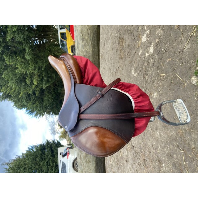 Selle CWD SE02 17 pouces