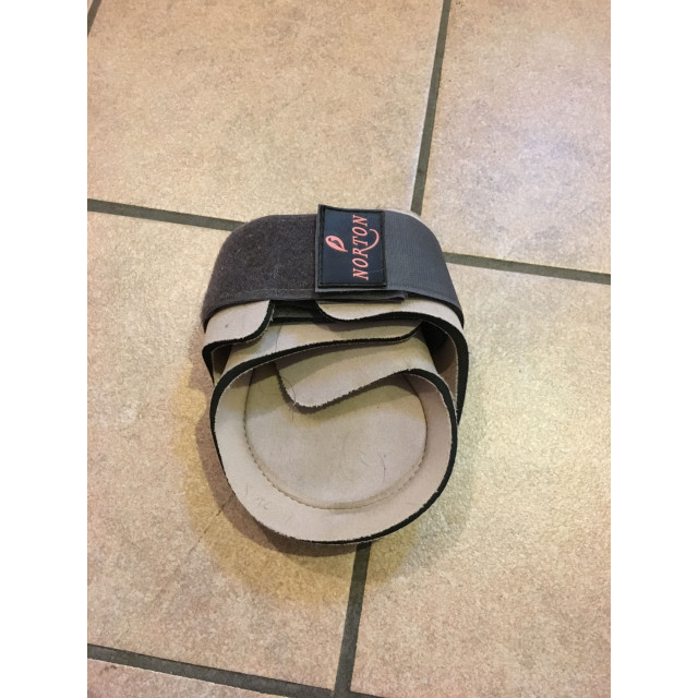 Ensemble guêtres+protège-boulets rose et gris Norton