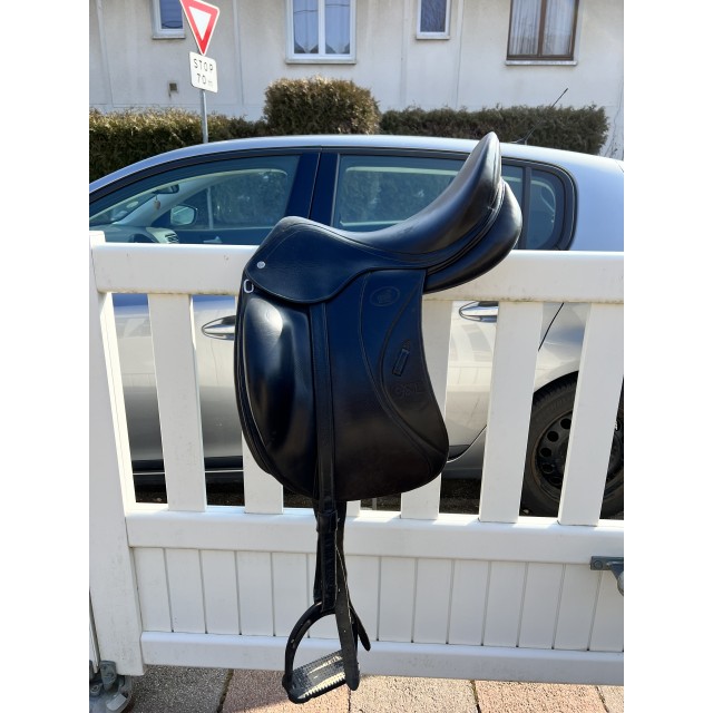 Selle de dressage Hervé Godignon 17,5