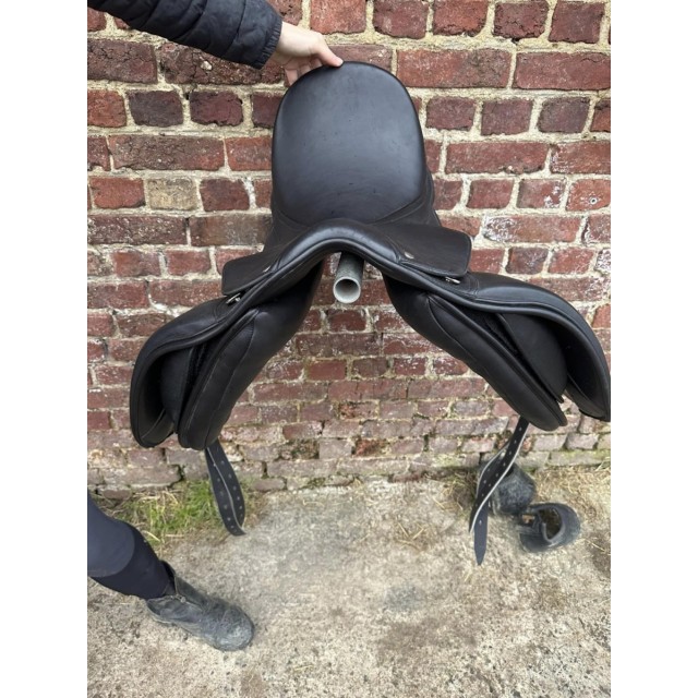 Selle Dressage Equiline