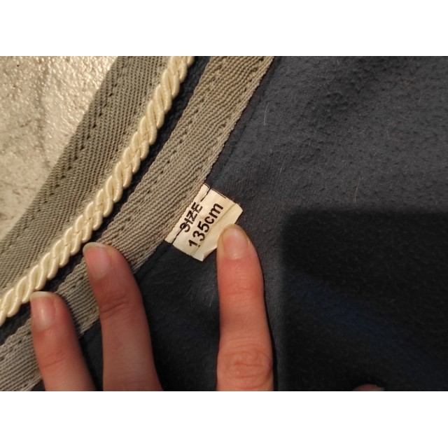 Couvre-reins polaire t 135