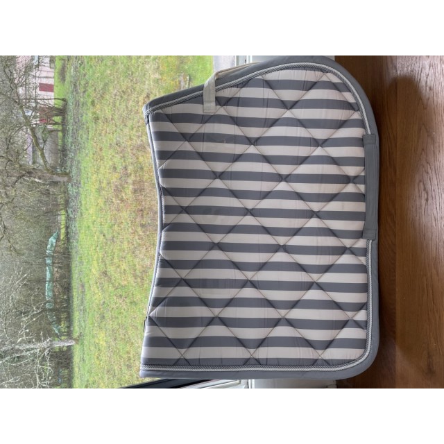 Tapis eskadron rayé