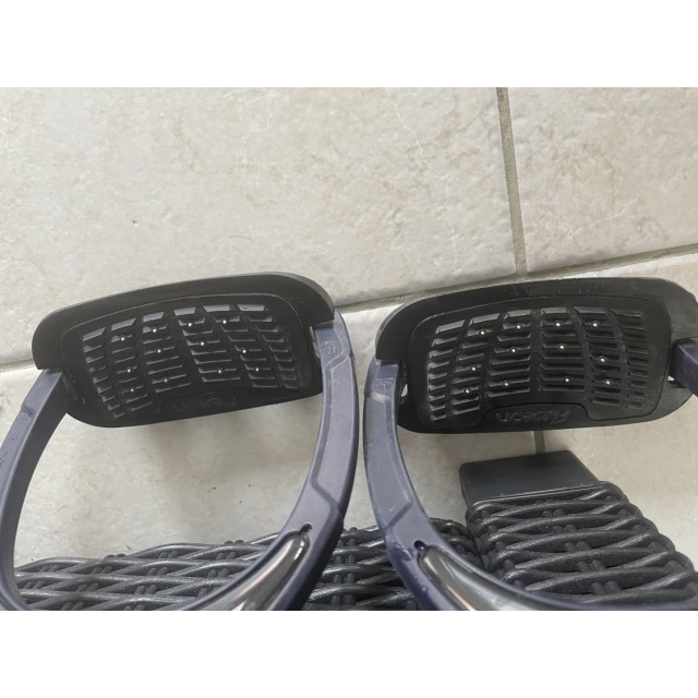 Etriers Flex-on plancher incliné