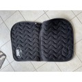 Tapis et bonnet jump’in noir