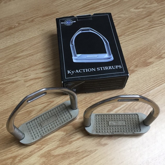 Étriers ky action stirrups 120 mm