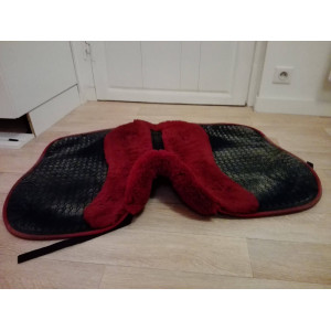 tapis de dressage doublé mouton avec goutière