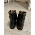 Boots en cuir noire Taille 38