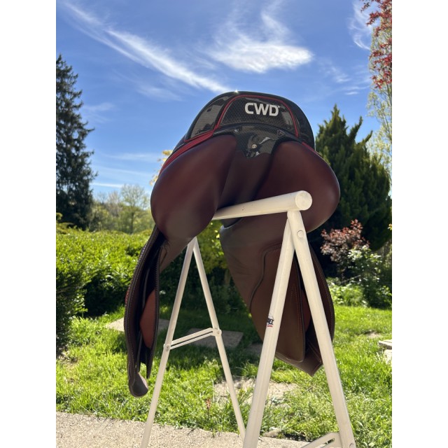 Selle CWD SE28, 17,5 pouces