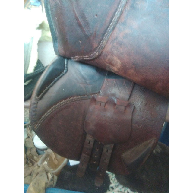 Selle d'obstacle Colbert Brothers 17.5, bon état, à saisir !