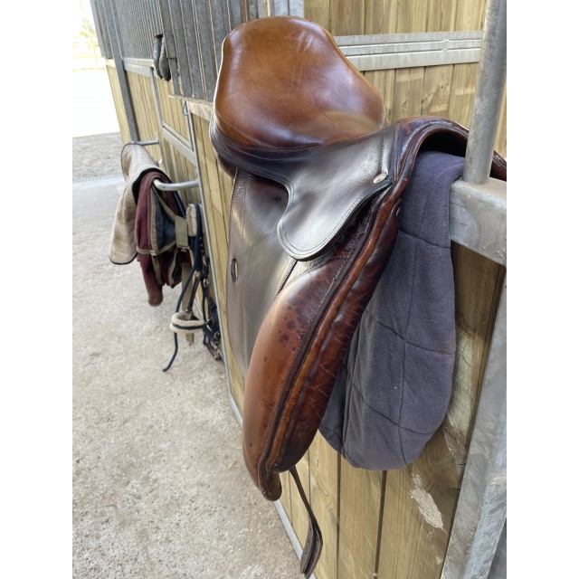 Selle de dressage Forestier