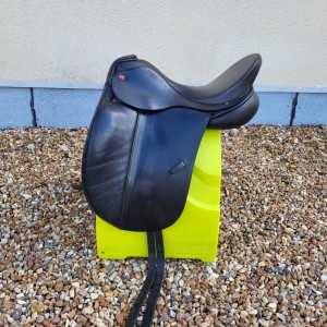 Selle de dressage Albion modèle SLK haut-garrot 17,5'