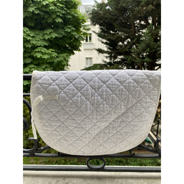 Tapis blanc taille petit poney B/shetland