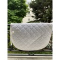 Tapis blanc taille petit poney B/shetland