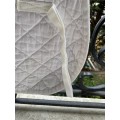 Tapis blanc taille petit poney B/shetland