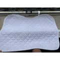 Tapis blanc taille petit poney B/shetland