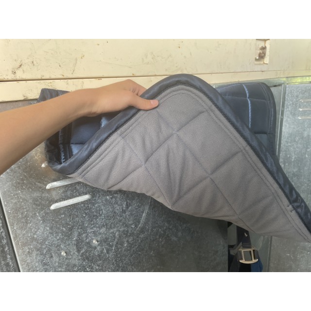 Tapis Lamicell bleu marine Aurora