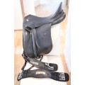 Selle de dressage Kieffer Athen Olympic  Taille 17. Avec 2 sangles