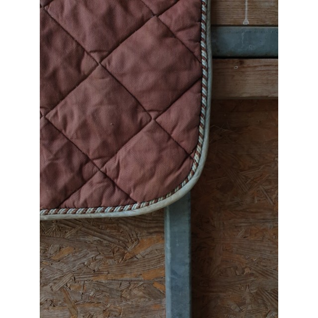 Tapis equitheme