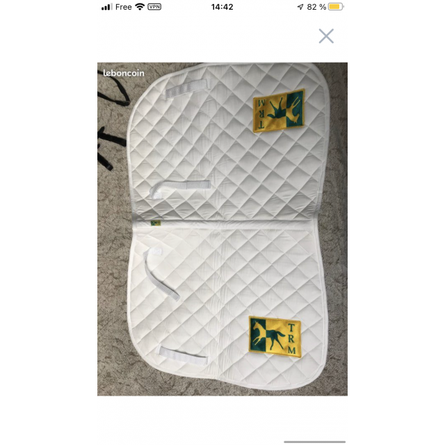 Tapis blanc cheval