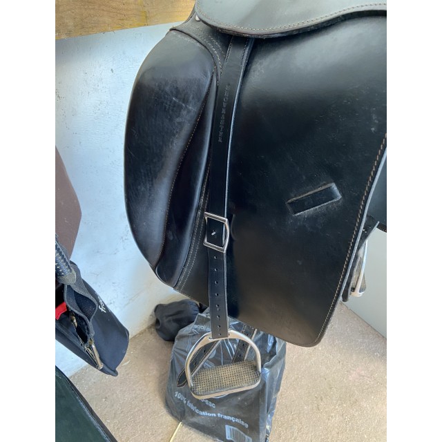 Selle dressage 17,5