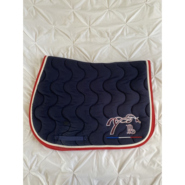 Tapis Pénélope Leprévost bleu marine et rouge