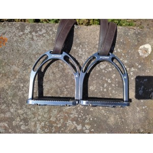 Étriers Jin Stirrups