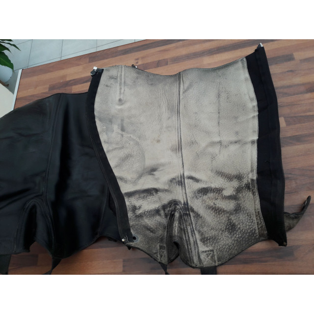 Chaps cuir