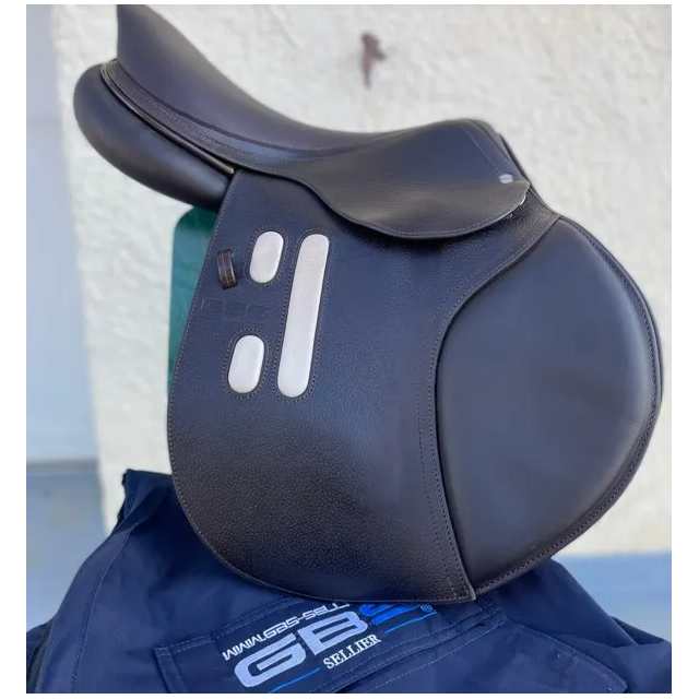 Selle GBS Semi Semi Creuse 18"