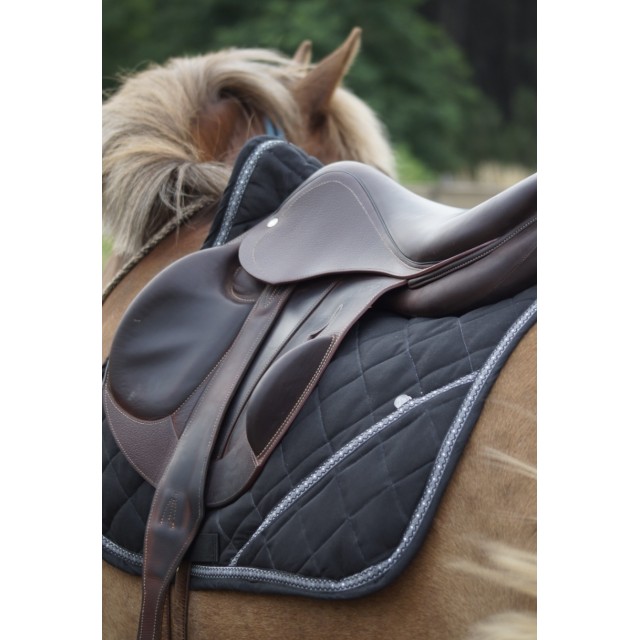 Tapis de selle avec poche pour téléphone