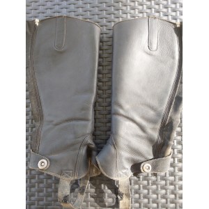 Chaps cuir Fouganza