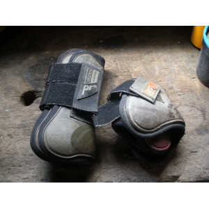 Lot protection + protège boulet dépareillés.