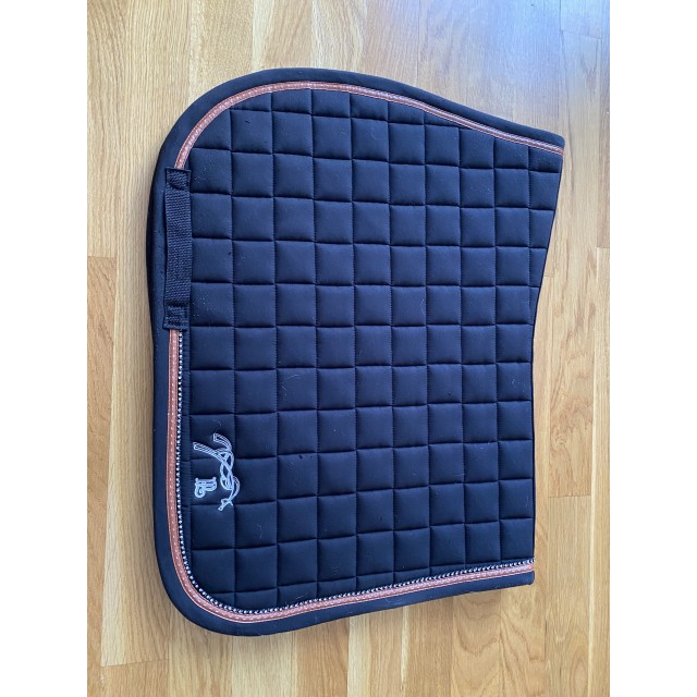 Tapis noir Penelope
