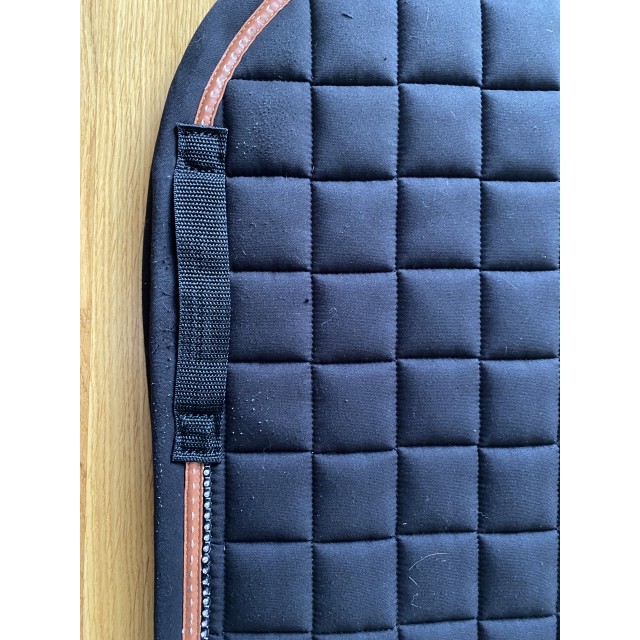 Tapis noir Penelope