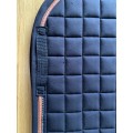 Tapis noir Penelope