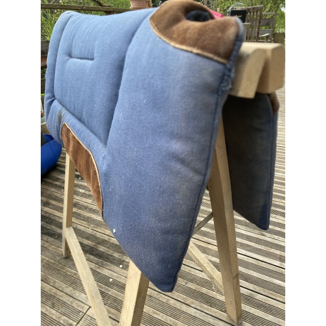 Tapis western outpost