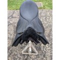 Selle mixte synthétique noire Wintec (17.5')