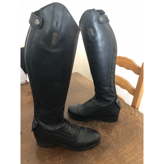 Bottes equithème