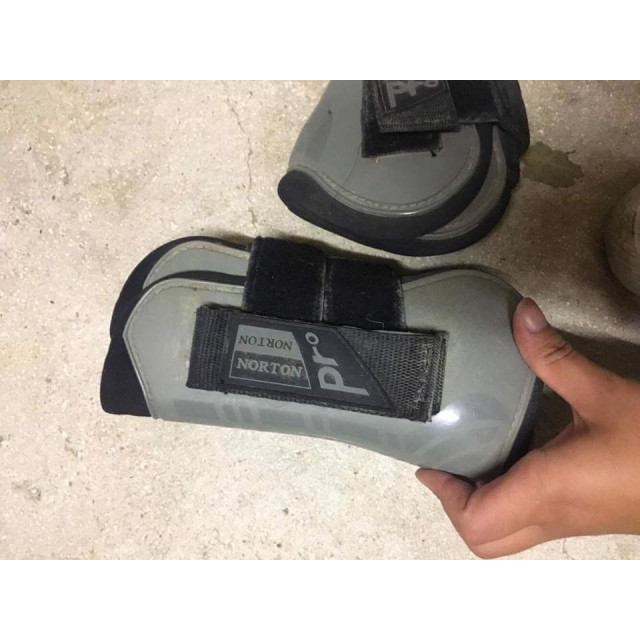 Guêtres + PB Poney grises