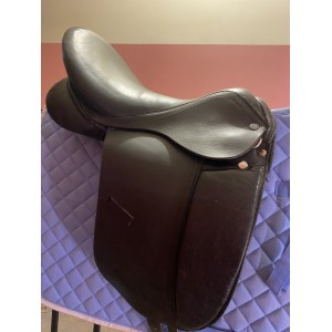 Selle de dressage