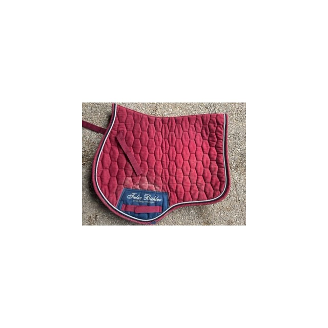 Tapis bordeaux