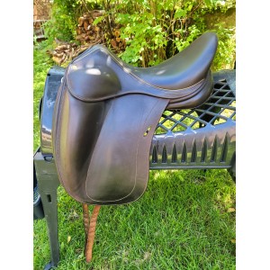 Selle de dressage Childeric