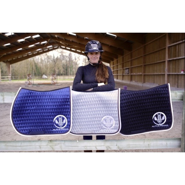 Tapis de selle noir mesh Alpha Pegasi Concept