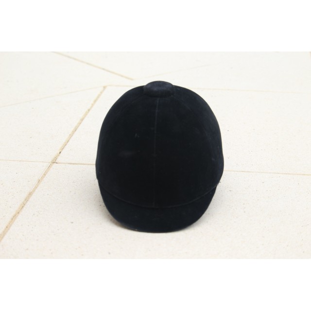 Bombe en velours noir