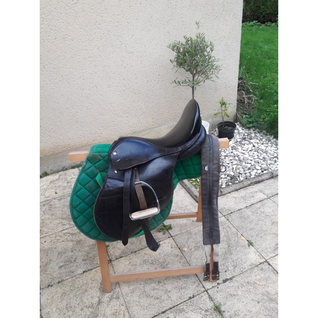 Vends selle mixte cuir excellent état
