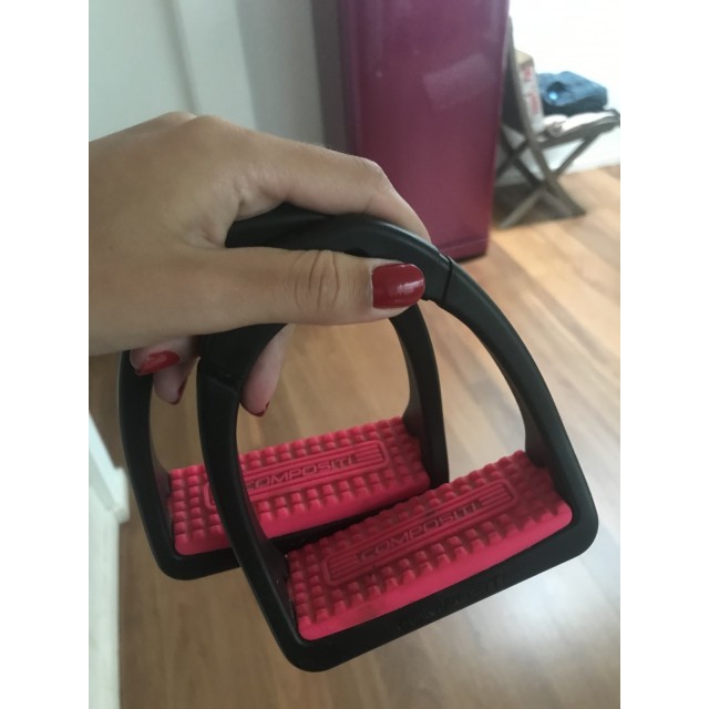 Étriers Compositi en plastique rose