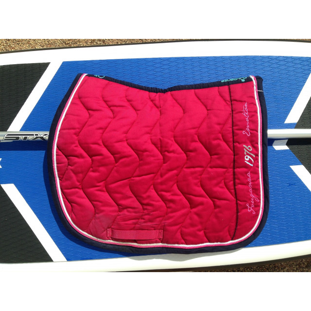 tapis de selle framboise