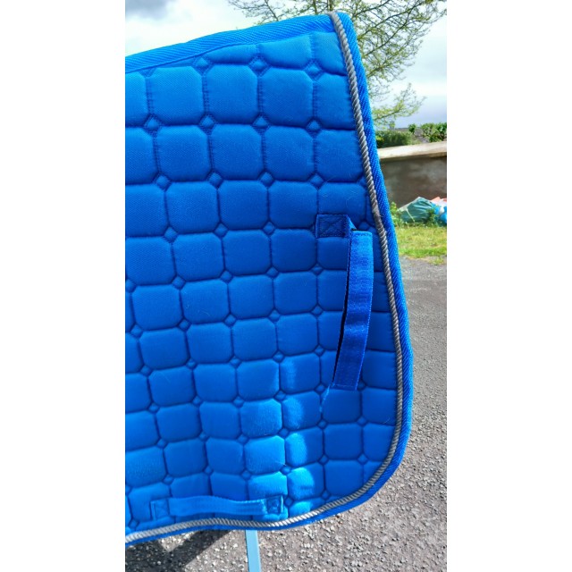 Tapis bleu