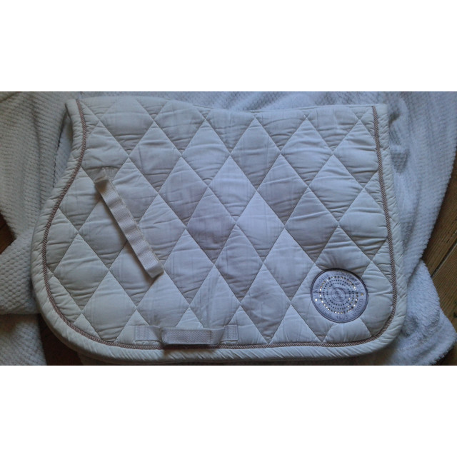 Tapis blanc